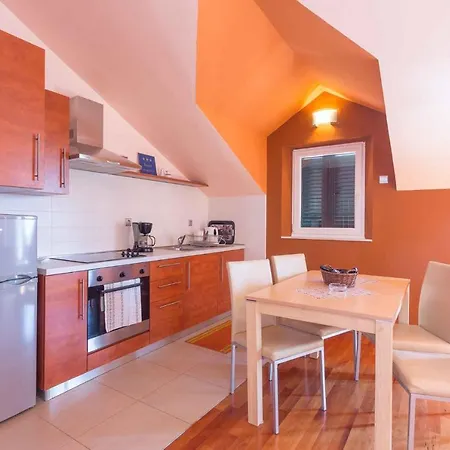 In Insel Brac 5903 Apartamento